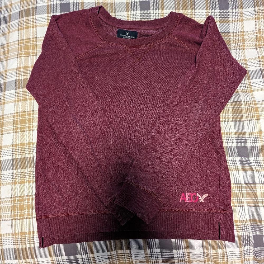 💛 2 for $15 American Eagle sweatshirt size S